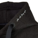 Detail capuchon hoodie Zaza zwart