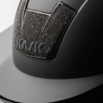 KASK Kooki Lady Swarovski Tapis Noir Mat gros plan