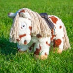 Premium zadel Crafty Ponies donkerbruin sfeerfoto