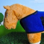 Fleecedeken Crafty Ponies blauw lifestyle foto