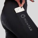 Detail logo Montar Softshell Rijbroek MoAmelia Zwart