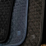 Detail foto zadeldek Eskadron Glitter Mesh darkolive
