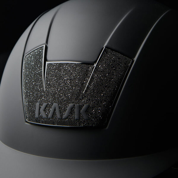 Detail Swarovski Carpet KASK Kooki Lady Zwart Matt