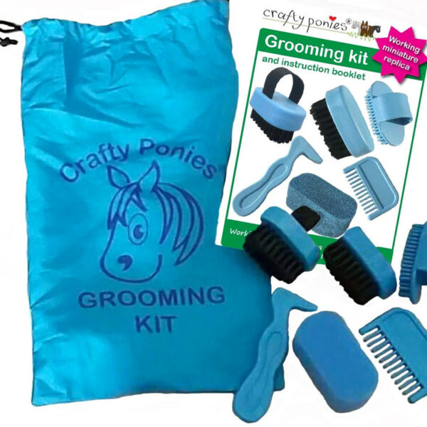Crafty Ponies Poetsset / Verzorgingsset compleet met tas en instructieboekje