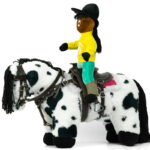 Ruiter Alex Crafty Ponies op paardenknuffel