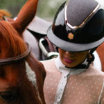 EQX Kylo Sparkly Wide Peak lifestyle foto Zwart Gloss/Rosegoud