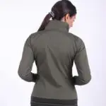 Zijkant QHP jas Lieke olijf