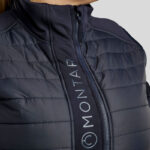 Detail logo Montar bodywarmer Emma dark navy