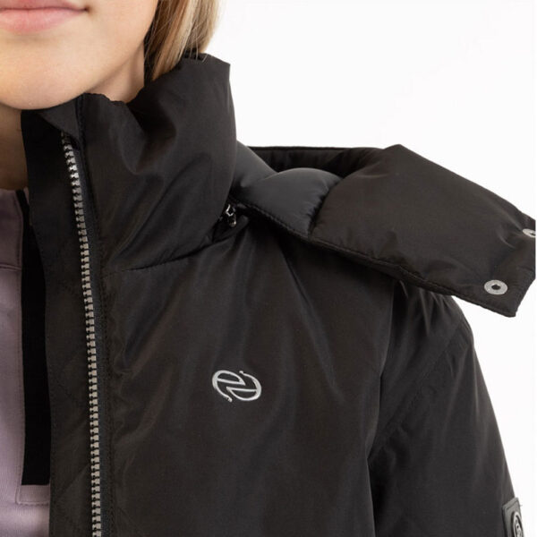 Detail logo jas BR Jutta Kids Meteorite