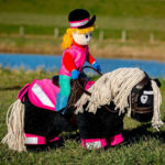 Crafty Ponies Hi Viz Reflectie Set met Ruiter Fluor Roze