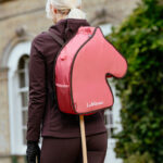 Rugzak LeMieux Hobby Horse Cranberry lifestyle afbeelding