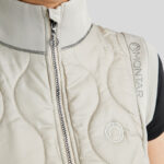 Detail steentjes Montar bodywarmer MoMary Ligth Silver Grey
