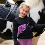 Lifestyle-Foto QHP Trui Lize Junior