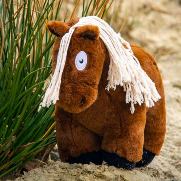 Lifestyle foto Crafty Ponies paardenknuffel Bruin/Wit