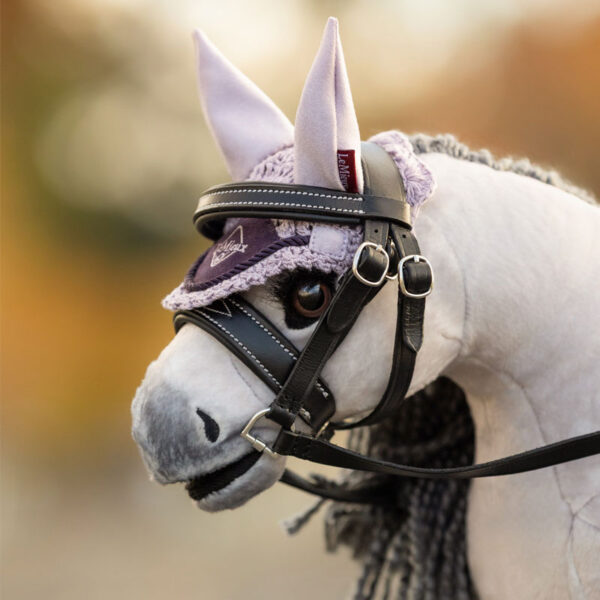 Toy Pony Fly Hood LeMieux Lilac lifestyle afbeelding