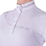 Detail kraag showshirt QHP Fenna wit