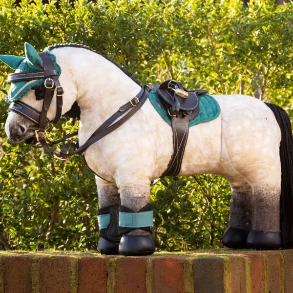 Lifestyle foto LeMieux Toy Pony zadel bruin
