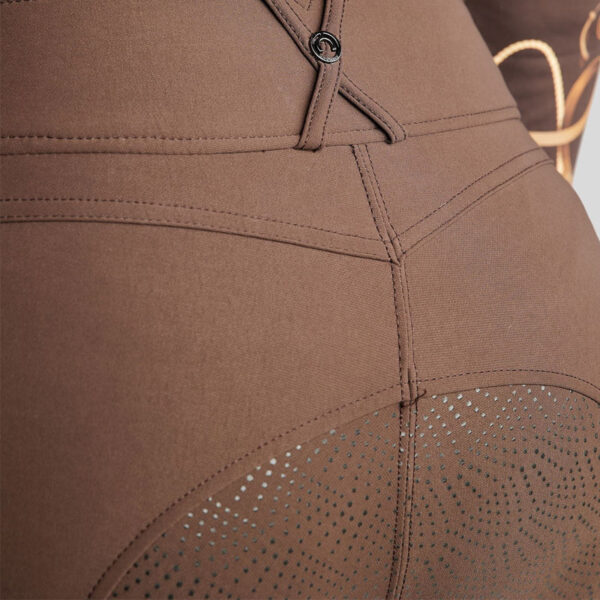 Close up Grip zitvlak Montar Megan rijbroek Curve Bruin