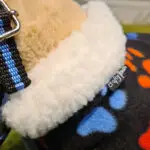 Detail hals Fleecedeken set Hondenpootjes Crafty Ponies