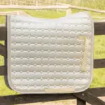 Lifestyle afbeelding zadeldek Harry's Horse EQS Ivory Cream
