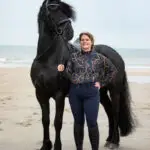 Lifestyle foto Montar Longsleeve Haily Curve Dark Navy