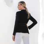 Achterzijde wedstrijdjas Pikeur Cecile zwart lifestyle