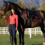 Zadeldek LeMieux Loire Navy/Cranberry sfeerfoto