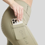 Close up rijlegging Montar MoEdith Crystal Dusty Green