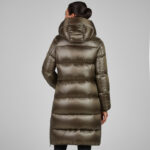 Lifestyle Pikeur lange jas 8025 Slate Brown achterzijde