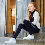 Lifestyle afbeelding Trainingsshirt Kingsland KLLinda Junior Navy