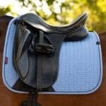 Sfeerfoto LeMieux Zadeldek Essence Powder Blue