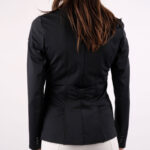 Achterzijde rijjasje Montar Short Dressage