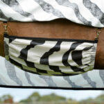 Buikflap Bucas Buzz Off met Neck Zebra