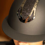 Close up glitter Harry's Horse Veiligheidscap Pro F1 Mat Sparkle