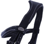 Detail kopstuk hoofdstel QHP Luxury Stitched zwart