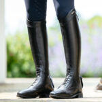 Lifestyle foto kinder rijlaars LeMieux Junior zwart