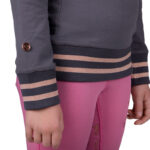 Detail strepen QHP sweater Didy Junior