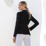 Achterzijde wedstrijdjas Pikeur Cecile zwart lifestyle