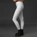 Zijaanzicht PresTeq rijbroek AmbitionFirst wit