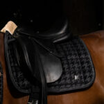 Eskadron Lifestyle-Fotocover Velvet Stamp Essence schwarz