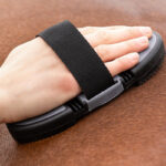 Lifestyle photo QHP Flexible curry comb Grey/Black