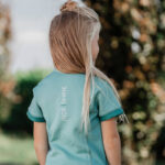 Detail achterzijde Shirt Red Horse Miki Kids Eucalyptus Green