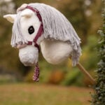 Lifestyle foto Hobby Horse Halsterset LeMieux Vogue Blackberry