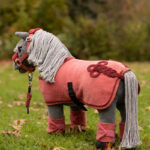 Achteraanzicht Toy Pony Rug LeMieux Spiced Earth