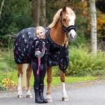 Sfeerafbeelding Hobby Horse Halsterset QHP Isalyn Balloon Pink